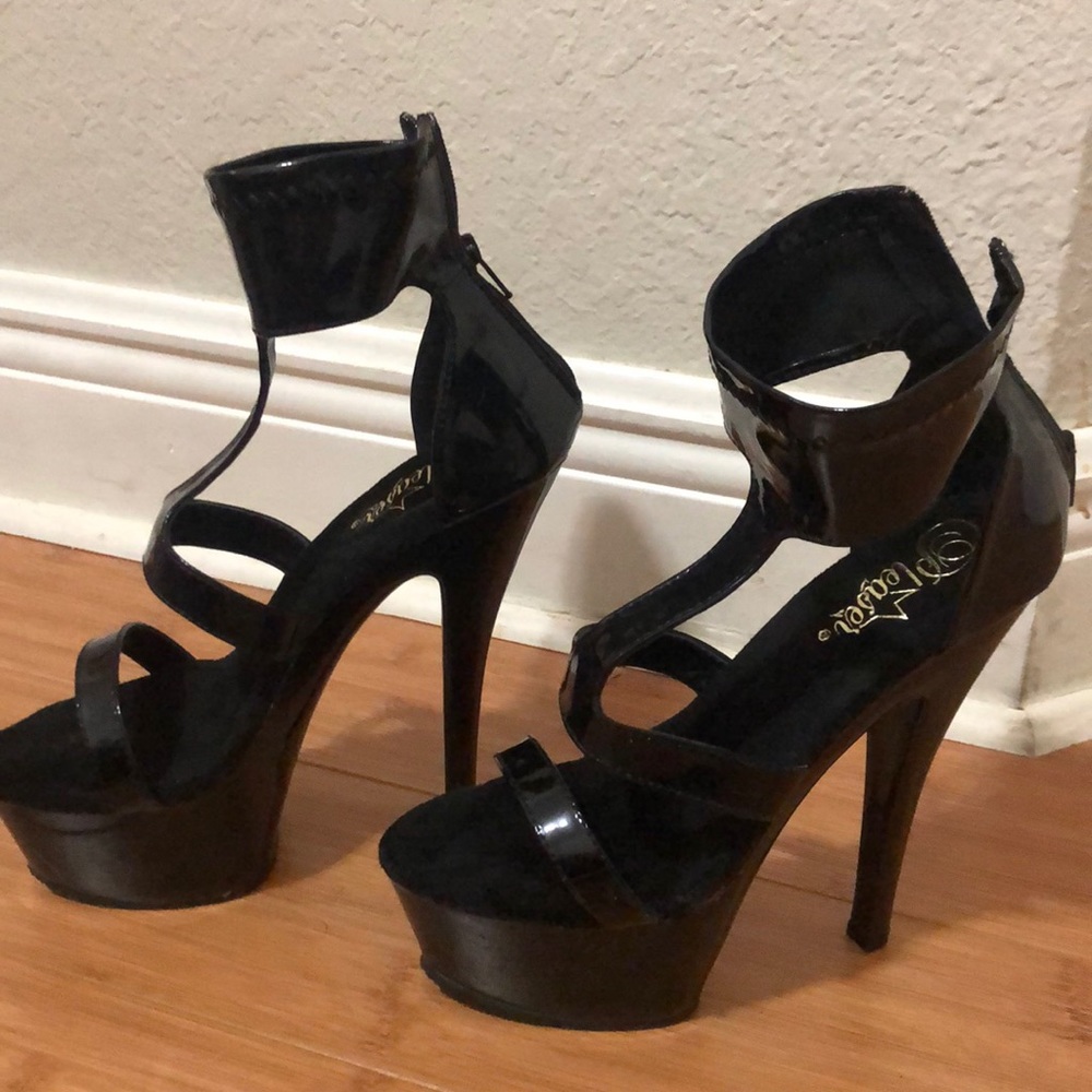 Black pleaser heels goth